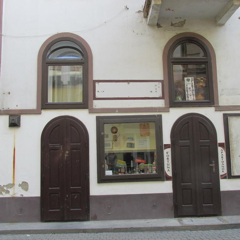 Fortuna Apartments Eger Exterior photo